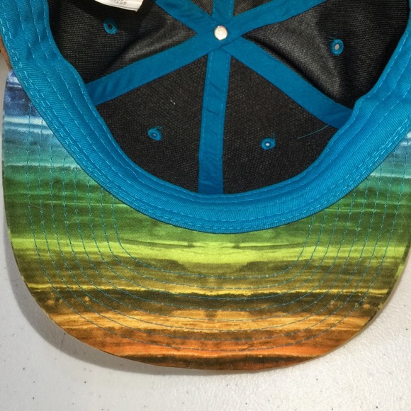 ▫️Nike Youth Multicolored Striped Snapback Hat - Picture 9 of 12